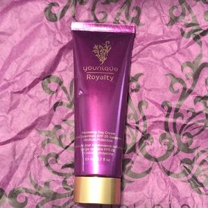 Renewing Day Cream. Brand new without box